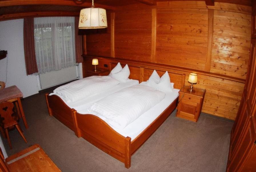 Hotel Zur Schonen Aussicht เฟลด์เคอร์เคน-เวสต์ตาฮัม ห้อง รูปภาพ